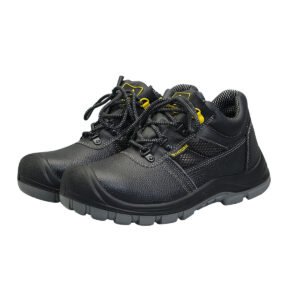 Lightweight Cowhide Leather Safety Shoes for Gardeners Comfortable Anti-Smash and Anti-Puncture Features Protective Gear