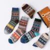 Winter Warm Thermal Thick Retro Merino Wool Socks Wholesale